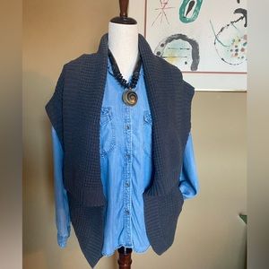 Theory wool/cashmere sleeveless slouch sweater. Style Taylor Noir.